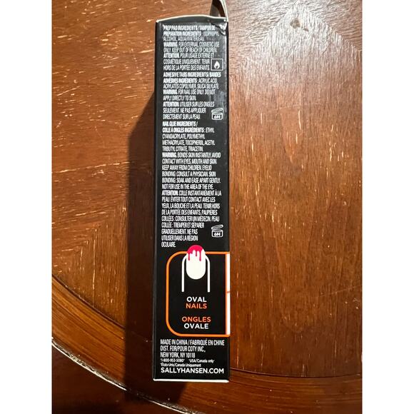 Sally Hansen Perfect Manicure Halloween Press on Nails in Plas-mania - Picture 4 of 4